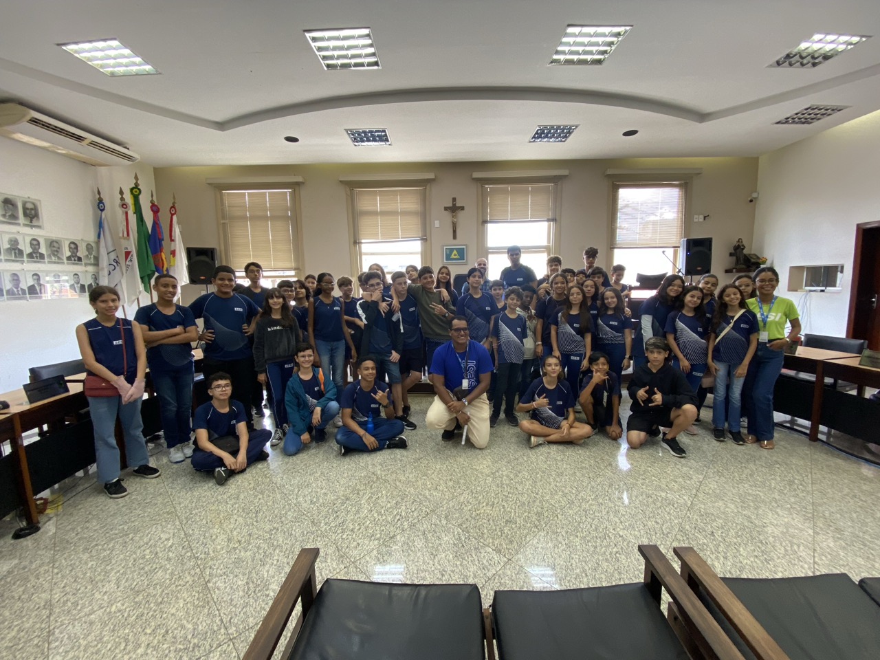 Alunos do SESI visitam a Câmara Municipal e vivenciam na prática o funcionamento do Poder Legislativo